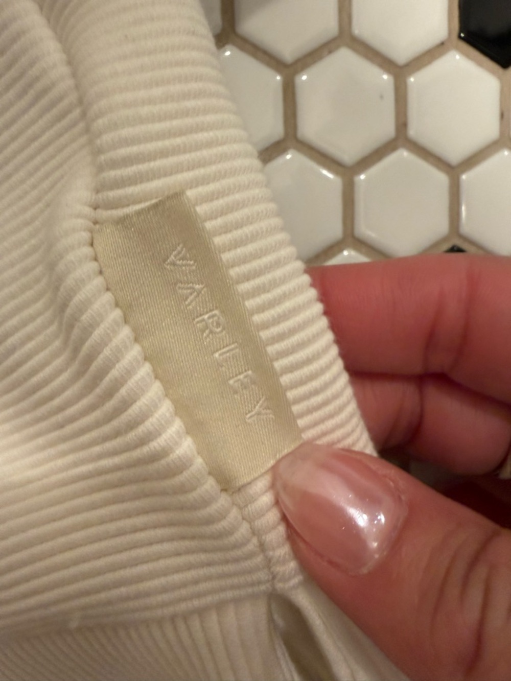 $130 Varley Cream Half-Zip Pullover Sweater - Picture 7 of 8